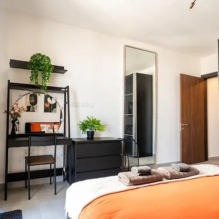 Lejlighed Bright & Modern 2br With Bbq Santa Vennera