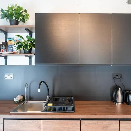 Bright & Modern 2br With Bbq * Santa Vennera