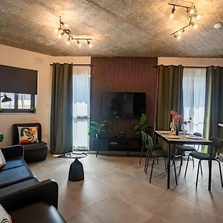 Апартаменты Bright & Modern 2br With Bbq Santa Vennera