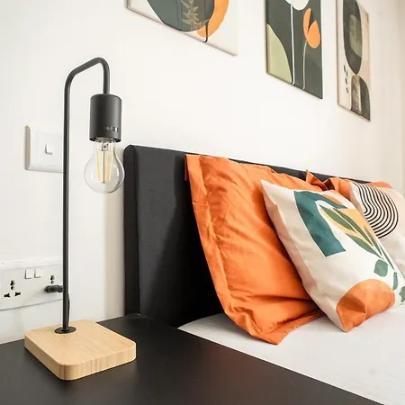 Апартаменты Bright & Modern 2br With Bbq