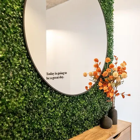 Апартаменты Bright & Modern 2br With Bbq